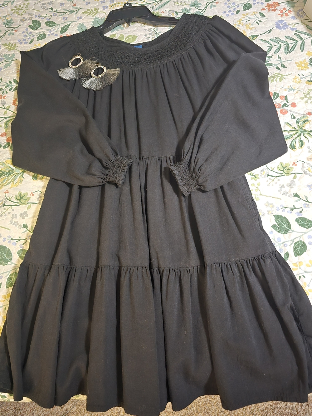Old Navy Black Tiered Long-Sleeve Dress Size Small